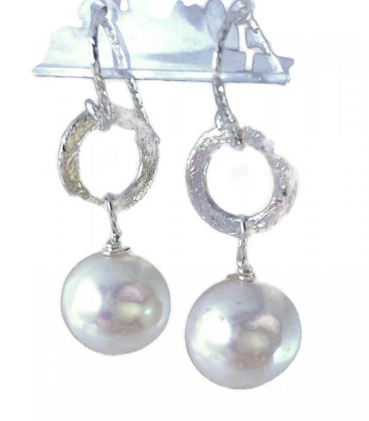 PEARL AND CIRCLE EARRINGS picture