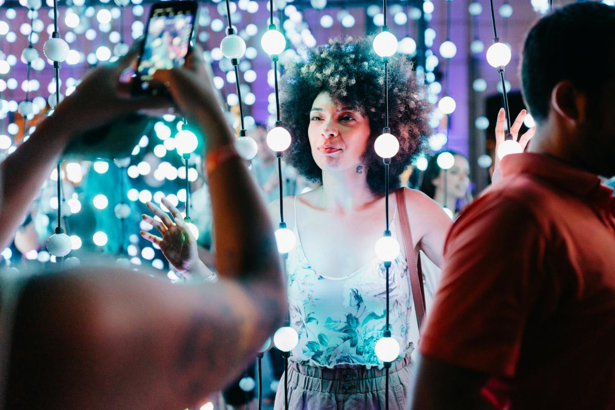 Guests IMMERSE themselves in the OUC Lights along Orange Ave. (Photo : Adam Lora)