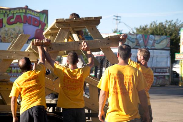 Festival Set-Up Volunteer