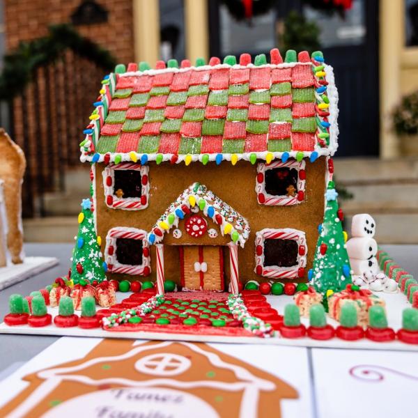 Gingerbread House Contest - Family Application