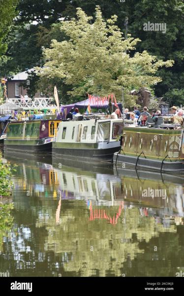 Boat Trader from Ellesmere Arm