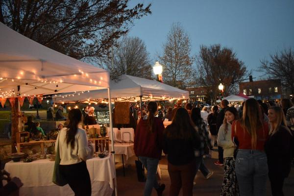 2024 Winter Lights Holiday Market