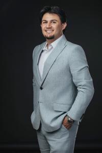 Mike Pimentel - Broker Associate