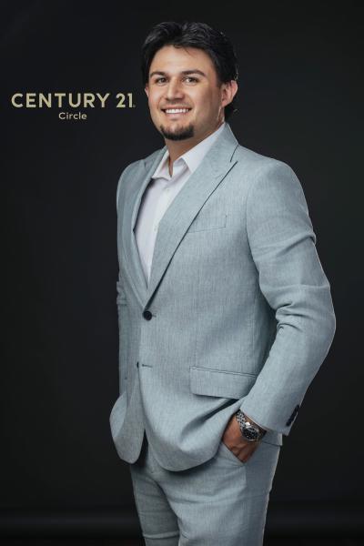 Mike Pimentel - Century 21 Circle