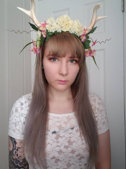 White and pick floral antler headdress picture