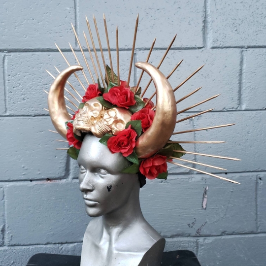 Gold horn and skull floral headdress picture