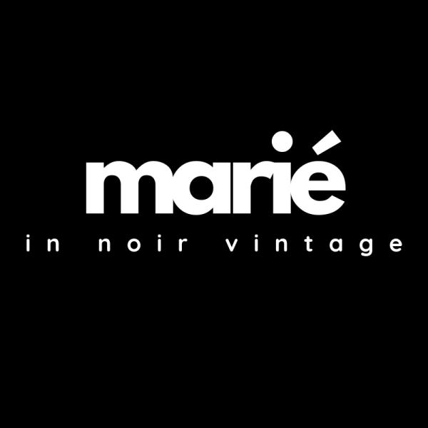 Marie in noir Vintage