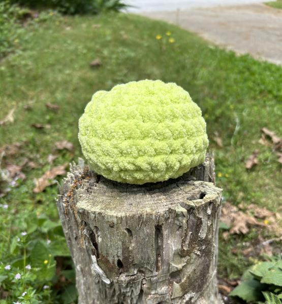 Crochet Amigurumi Small Green Frog Plush picture