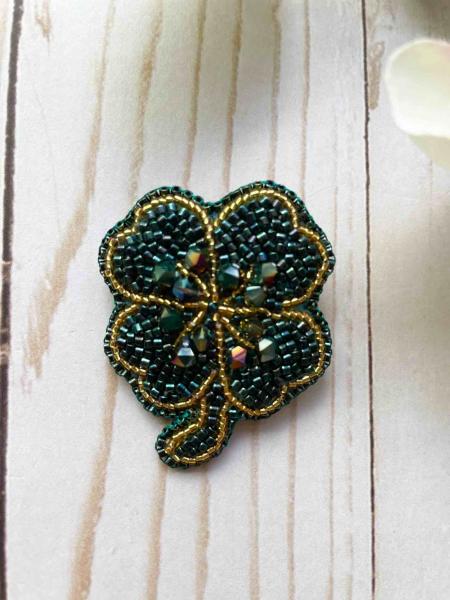 Dark green lucky clover brooch picture