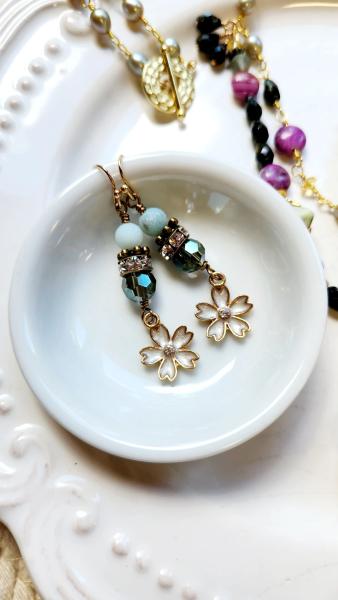 Orchid & Pearl Earrings