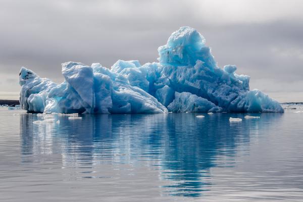 Lagoon Iceberg 3 picture