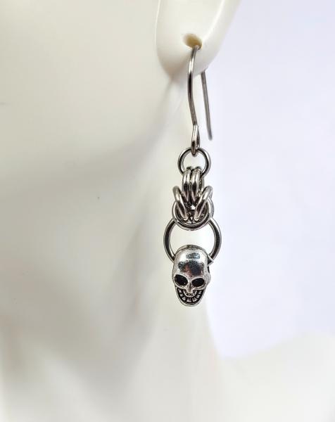 Chainmaille Skull Earrings picture