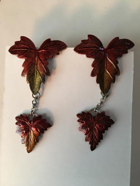 Maple Leaf earrings picture