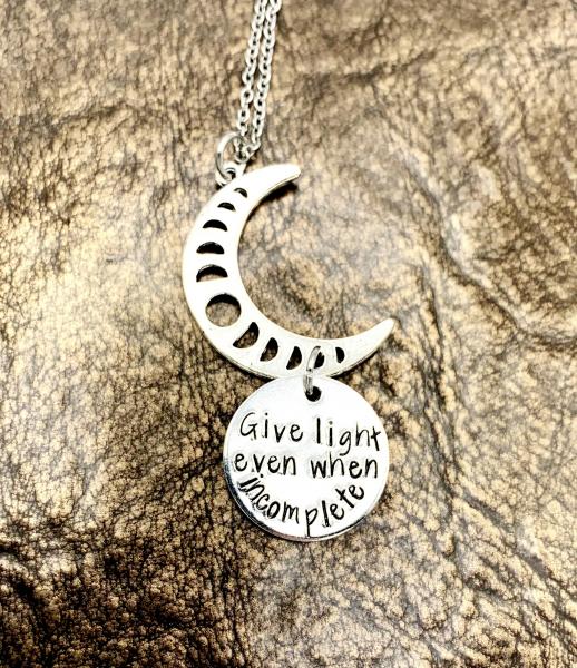Moon necklace- give light even when incomplete picture