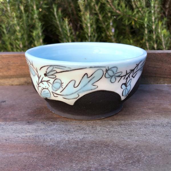 small floral bowl picture