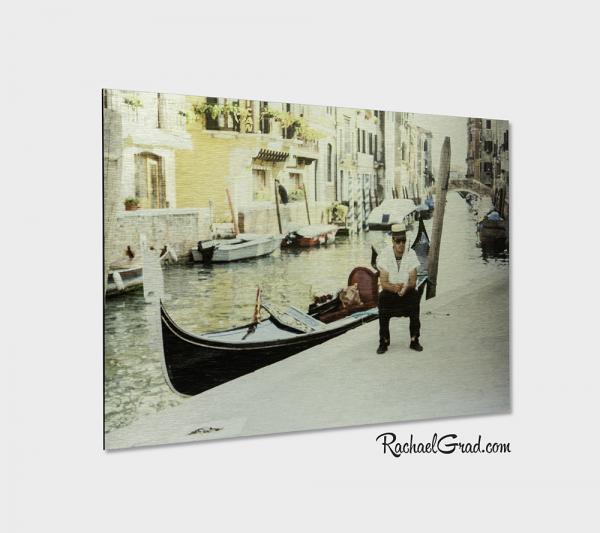Gondolier Resting, Venice, Italy picture