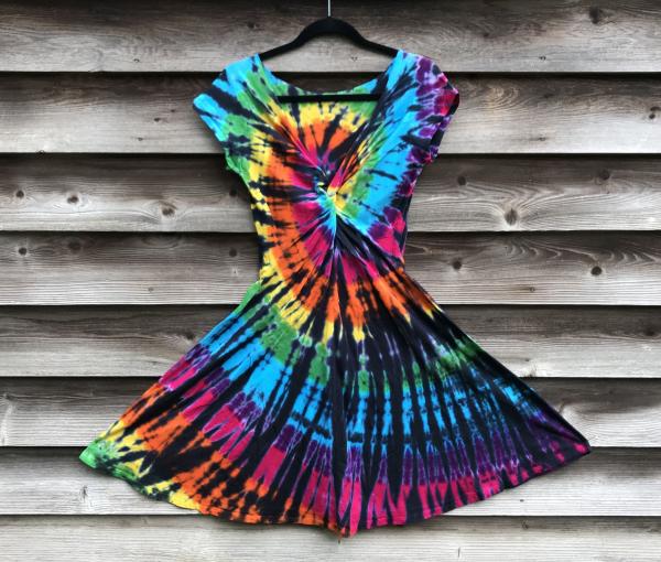 SIZE MEDIUM Rainbow and Black Spiral Twisted Front Dress picture