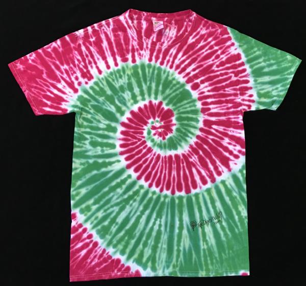 SIZE MEDIUM Holiday Spiral Classic Tee picture