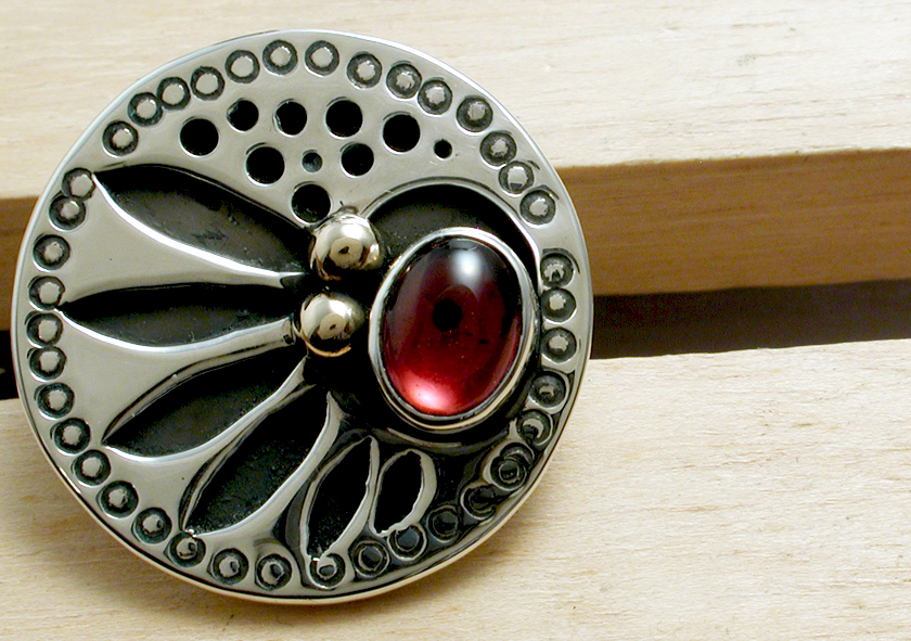 Circular Table Ring with Garnet