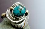 Turquoise ring of silver & gold