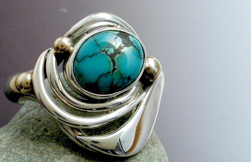 Turquoise ring of silver & gold