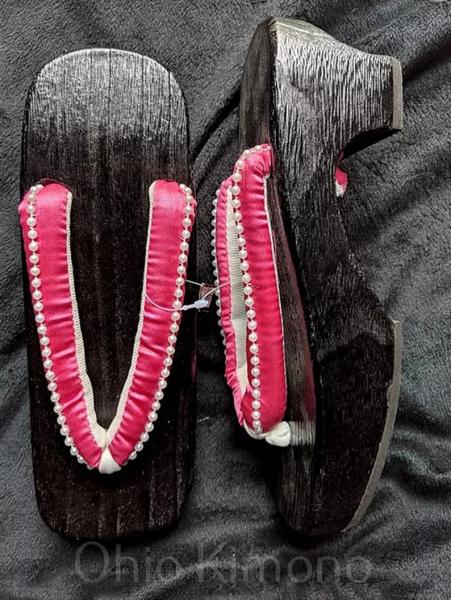 Black Geta With Pink Straps picture