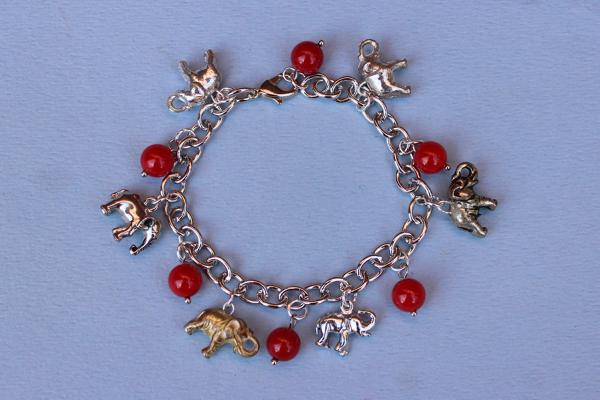 B341 Republican Elephant & Red Beads