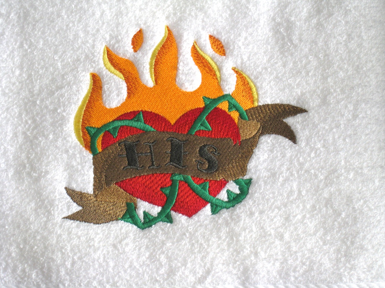 HIS and HERS Hearts Towel Set - Flaming Heart and Roses Heart ...