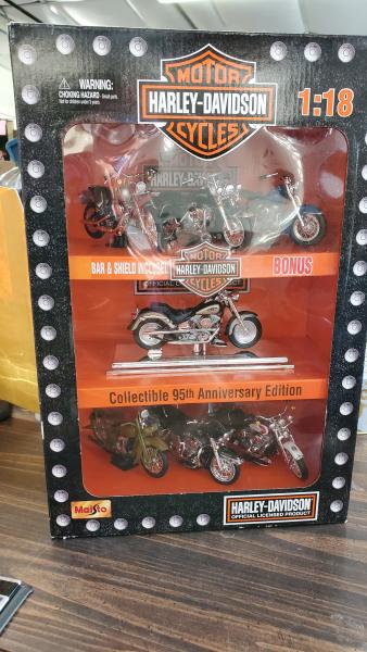 Maisto Harley Davidson Collection picture