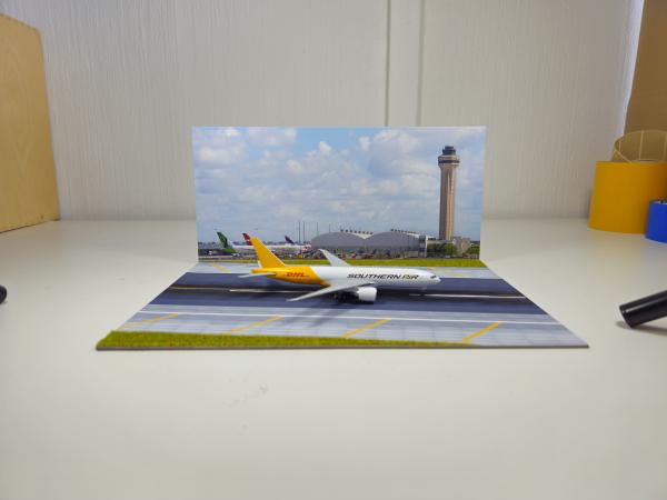 Display Apron MIA AIRPORT Display Series - Only Diorama !!!!! picture