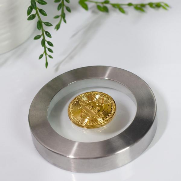 Bitcoin Gold Plated Commemorative Collector's Coin picture