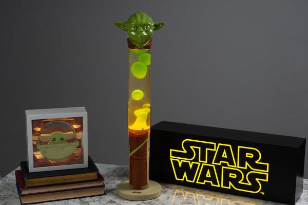 Star Wars Yoda 18 Inch 3D Top Motion Lamp picture