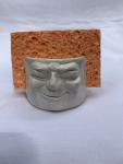 Face sponge holder